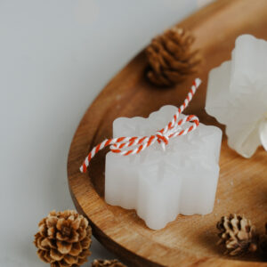 Ароматична свеќа Снегулка модел 2